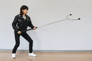 強度と軽量をかねそなえた佐野機工オリジナル「さすまた SM」