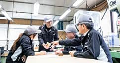 複合加工を実現する<br class="sp">開発体制