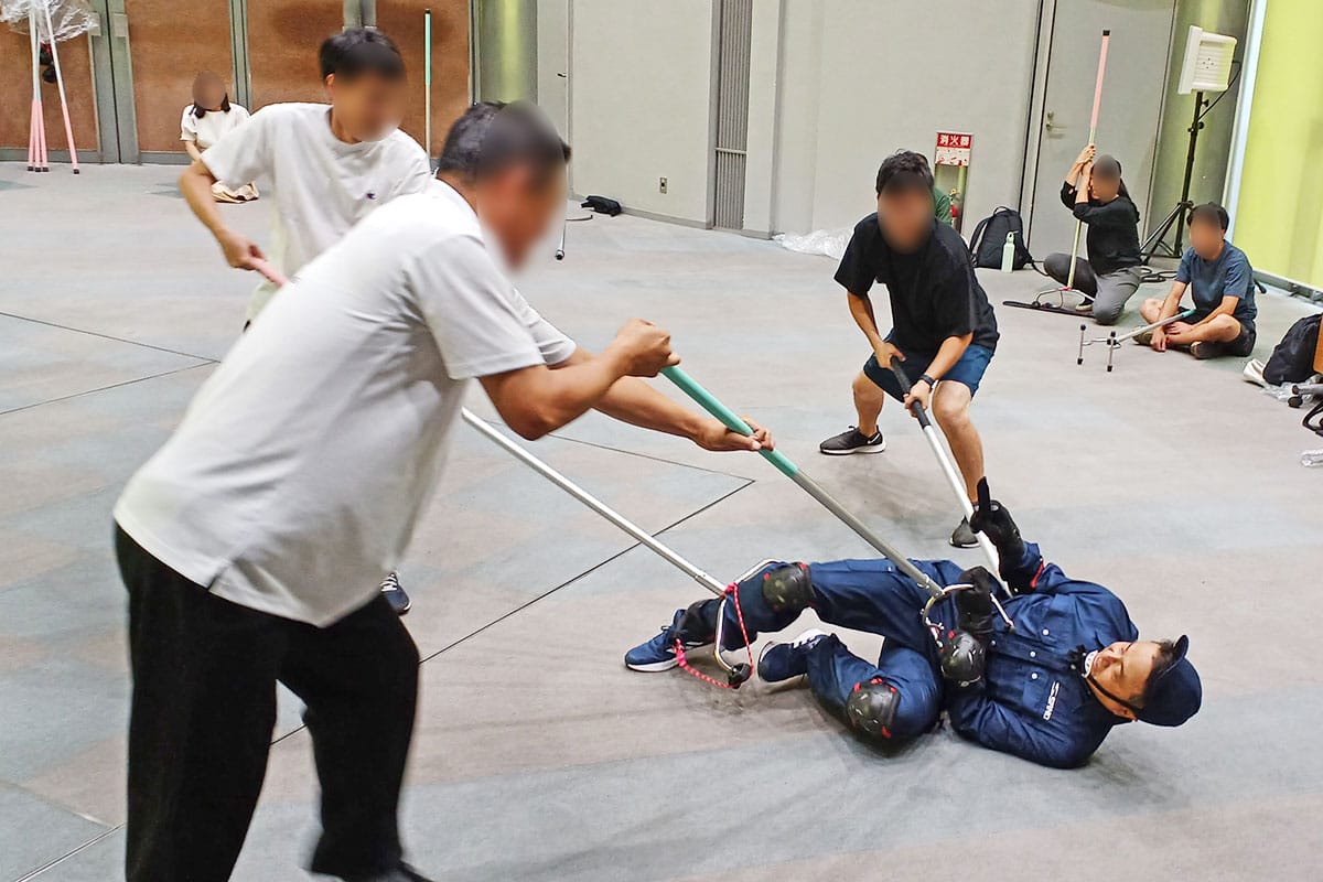 亀岡市教育委員会 ─ 市内16校の防犯対策に不動SF7、弁慶SB224導入